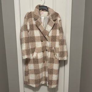 Pink Lily beige checkered sweater coat